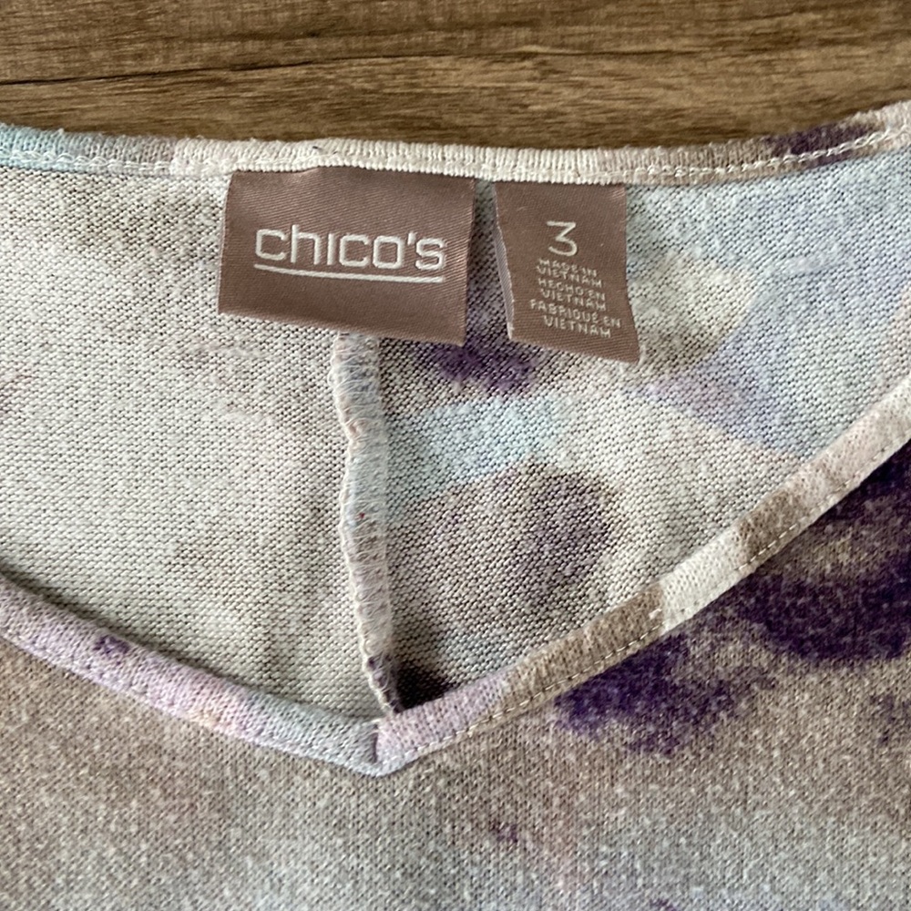 Chico’s Top - Picture 3 of 3